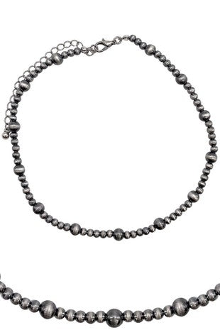 Short Navajo Pearl Necklace