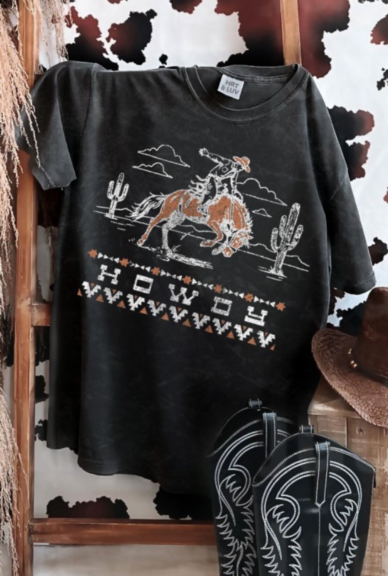 Howdy Tee